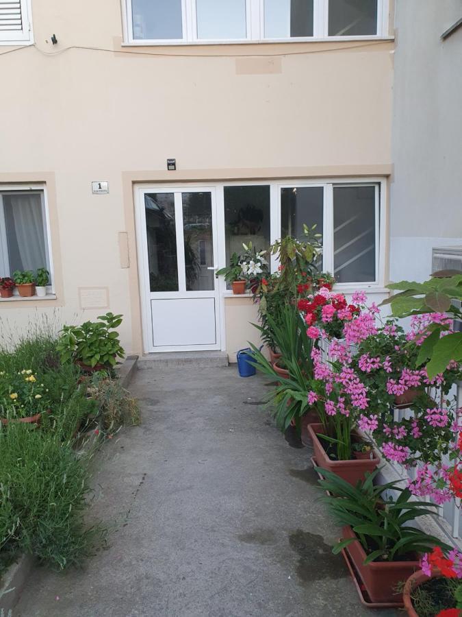 Apartman Nina 赫瓦尔 外观 照片