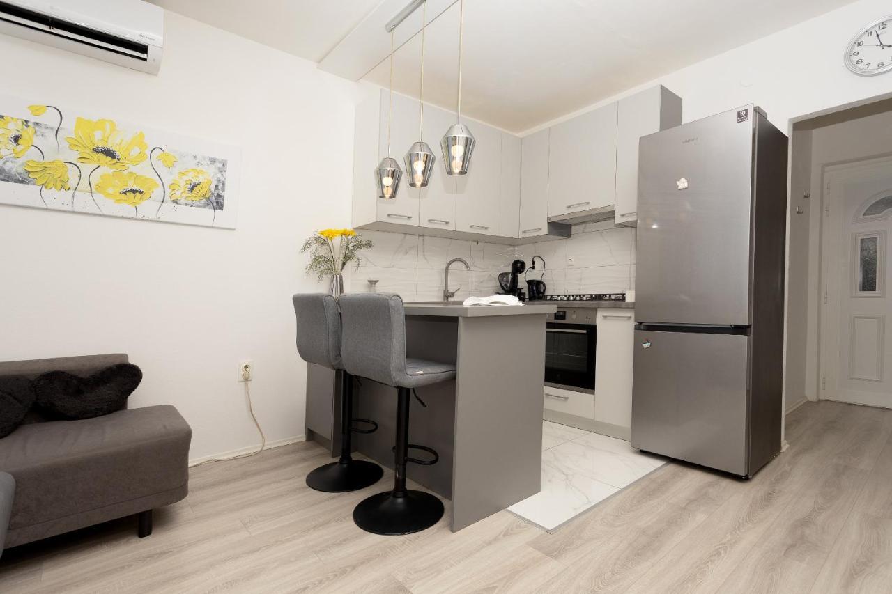Apartman Nina 赫瓦尔 外观 照片